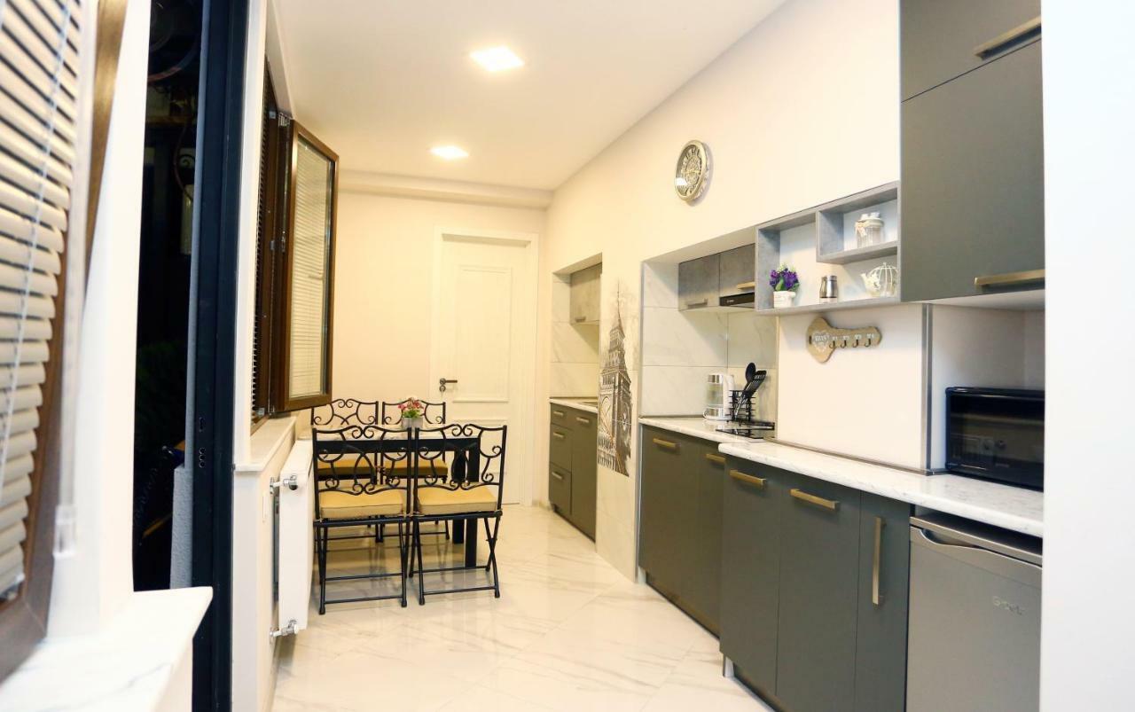 Apartamento Old Corner Tiflis Exterior foto